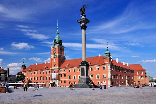 Zamek_Królewski_Front.jpg